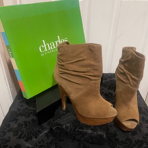 Charles David Leather Wedge Boot, Size 6, Tan - Picture 2 of 4